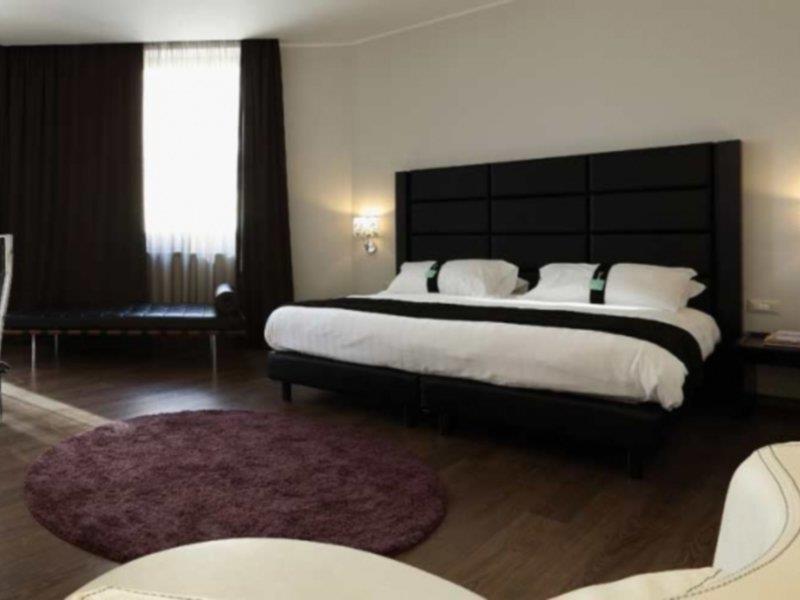 Holiday Inn Genoa City By Ihg Exteriér fotografie